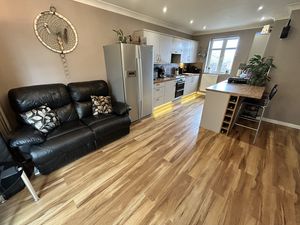 Photo 6- click for photo gallery